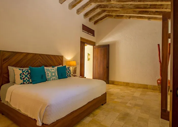 Casa Piedra Blanca